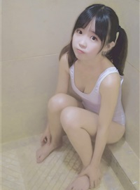 御子Yumiko-白色死库水(14)